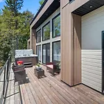 Luxurious Villa Tremblant 4 Bdrs W Hot Tub B85