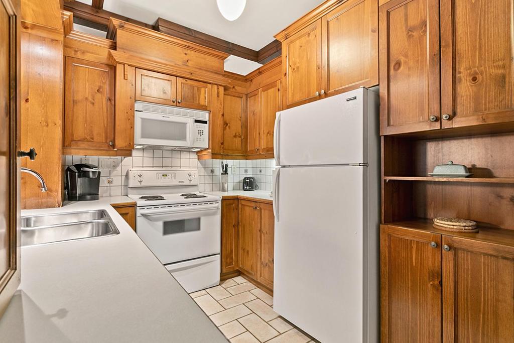 Le Manoir 106-7 By Escapades Tremblant * Mont-Tremblant