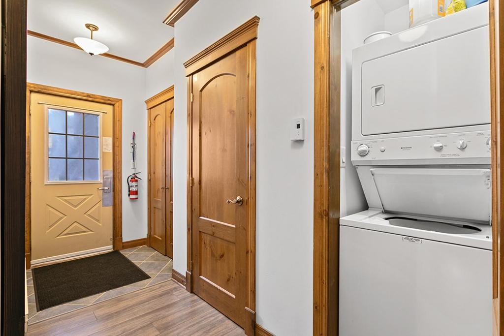 Le Manoir 106-7 By Escapades Tremblant * Mont-Tremblant