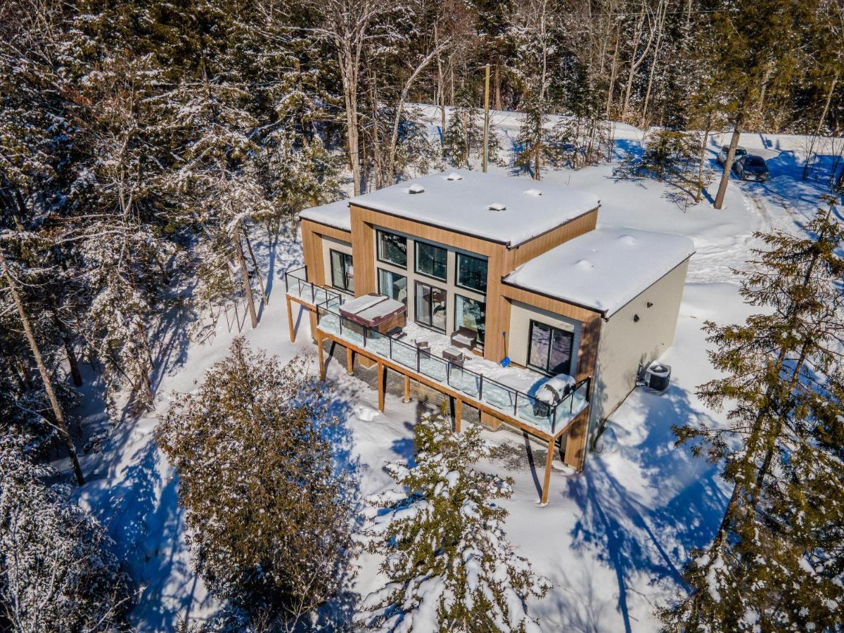 Luxurious Tremblant 4 Bdrs W Hot Tub B85 *