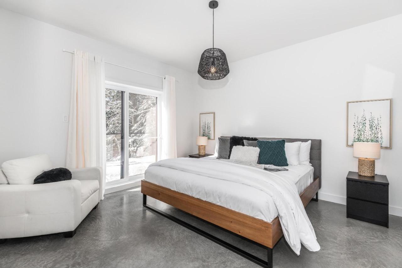 Chalet Luxurious Tremblant 4 Bdrs W Hot Tub B85 *