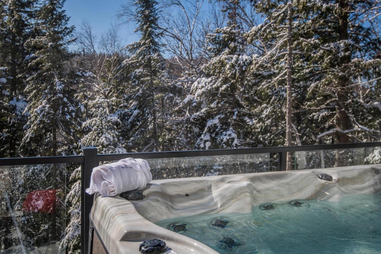 Luxurious Tremblant 4 Bdrs W Hot Tub B85 Mont-Tremblant