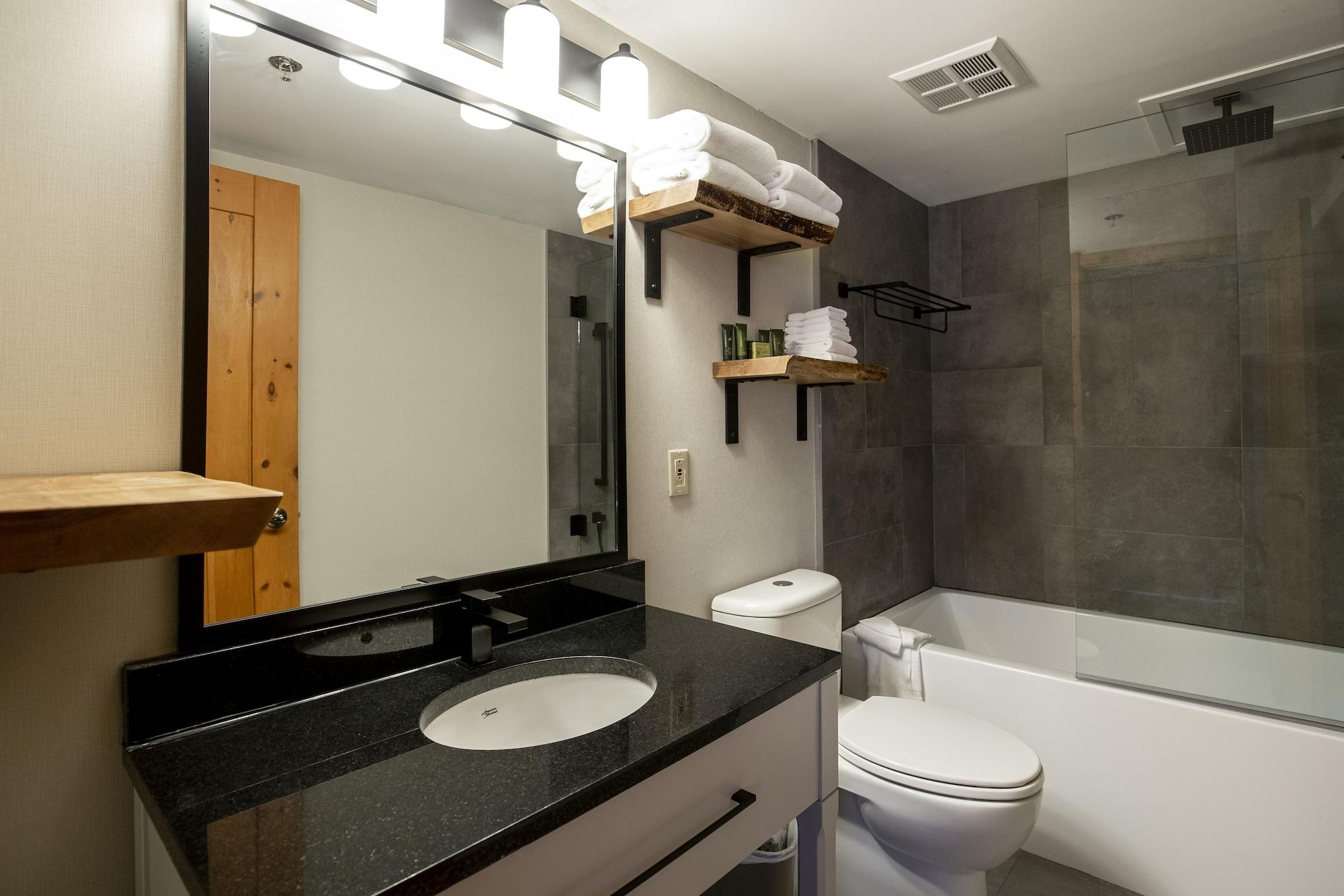 De La Montagne Hotel 3*