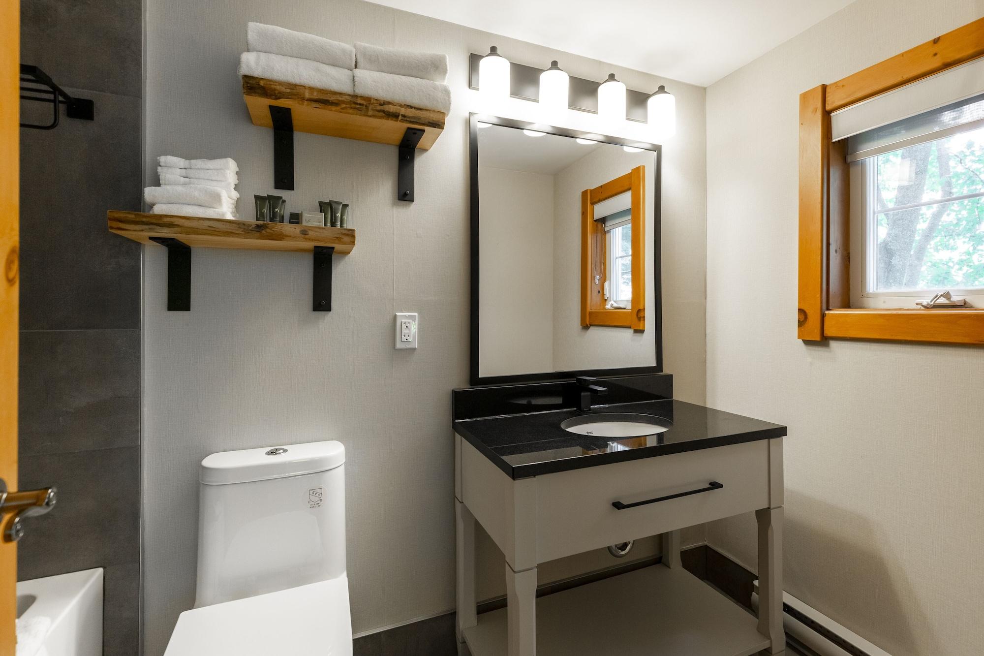 De La Montagne Hotel 3*