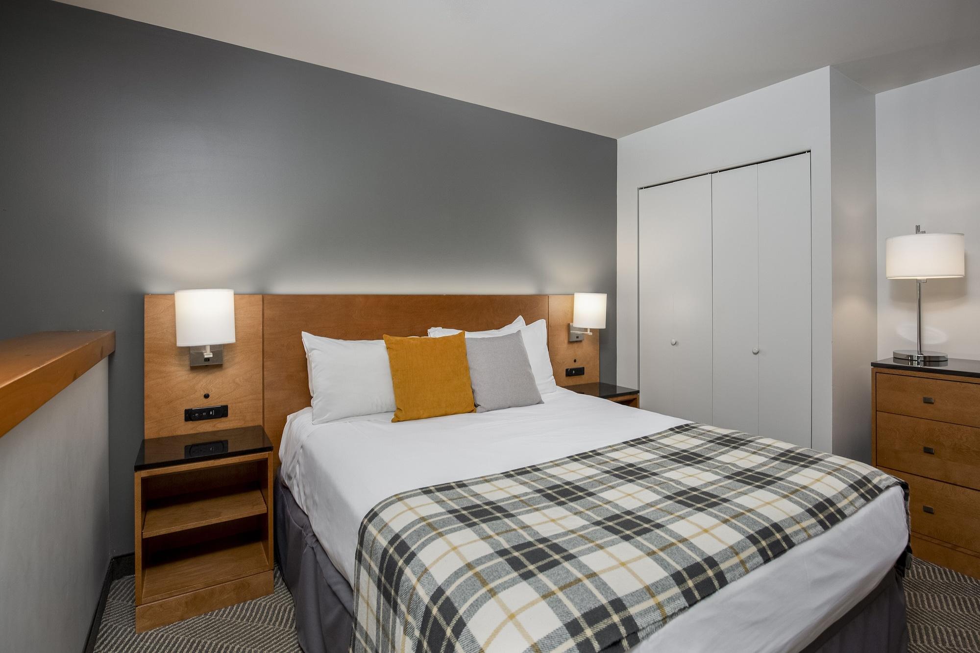 De La Montagne 3*