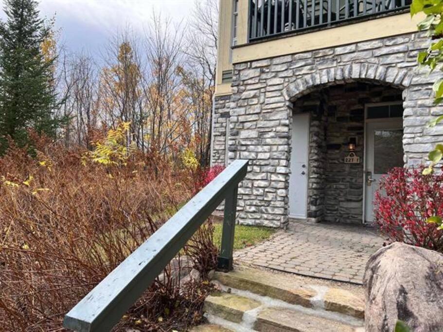 Apartment Tremblant Les Eaux 227-1 By Escapades Tremblant Mont-Tremblant
