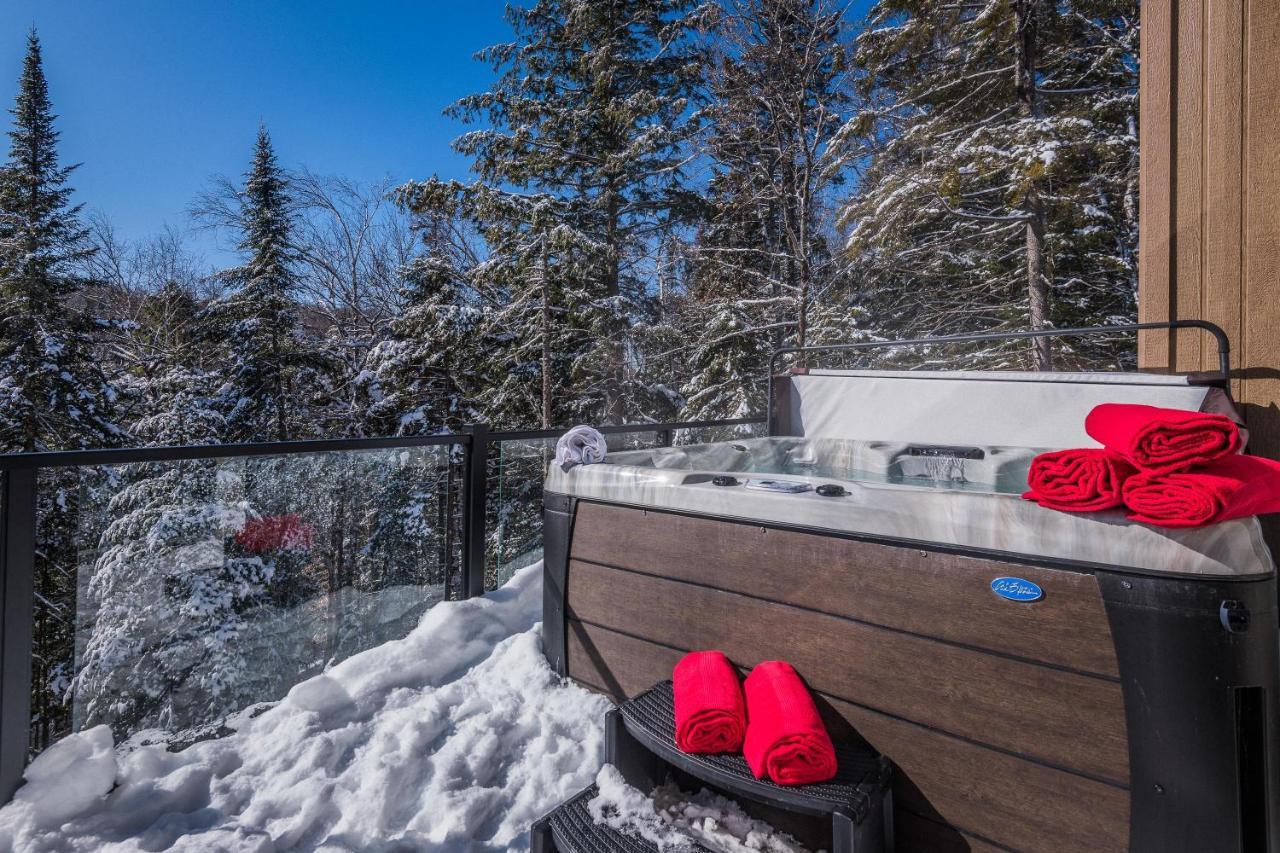 Chalet Luxurious Tremblant 4 Bdrs W Hot Tub B85 *