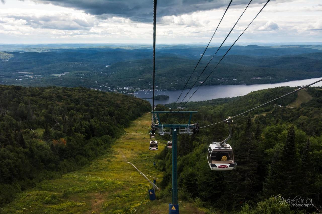 Luxurious Tremblant 4 Bdrs W Hot Tub B85 Mont-Tremblant