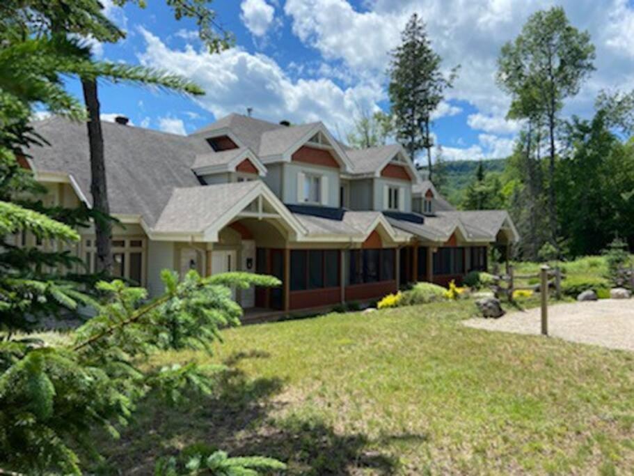 On Golf Near Bike Trail W/ 2 Bdrm 2 Bath Apartment