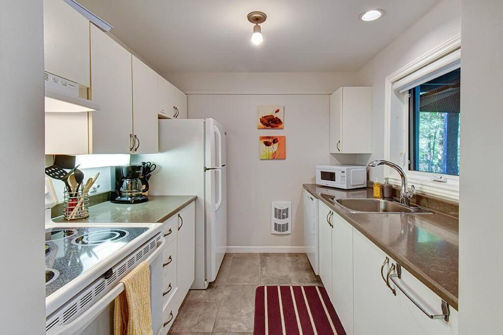 Little Sunshine, Nature Retreat, 10min Of Mountain Apartment Mont-Tremblant