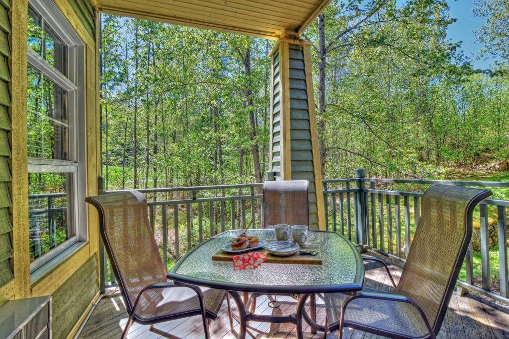 Chalet Tremblant-les-eaux C2 *