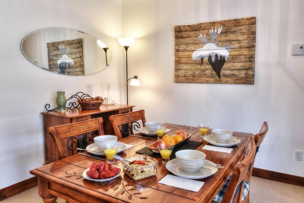 Chalet Tremblant-les-eaux C2 *