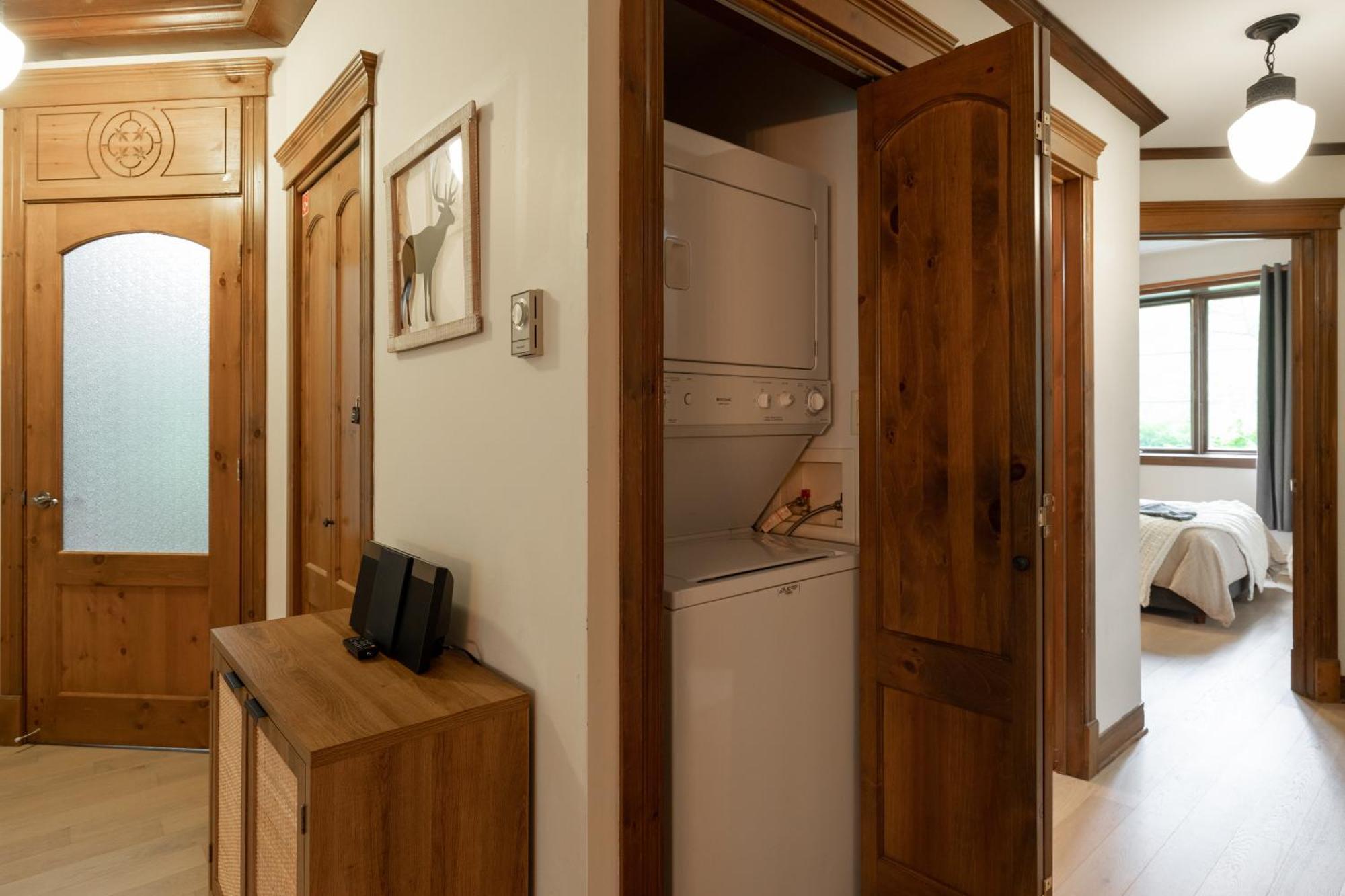 Apartment Walking Distance Tremblant - Kids Park - Golf Mont-Tremblant