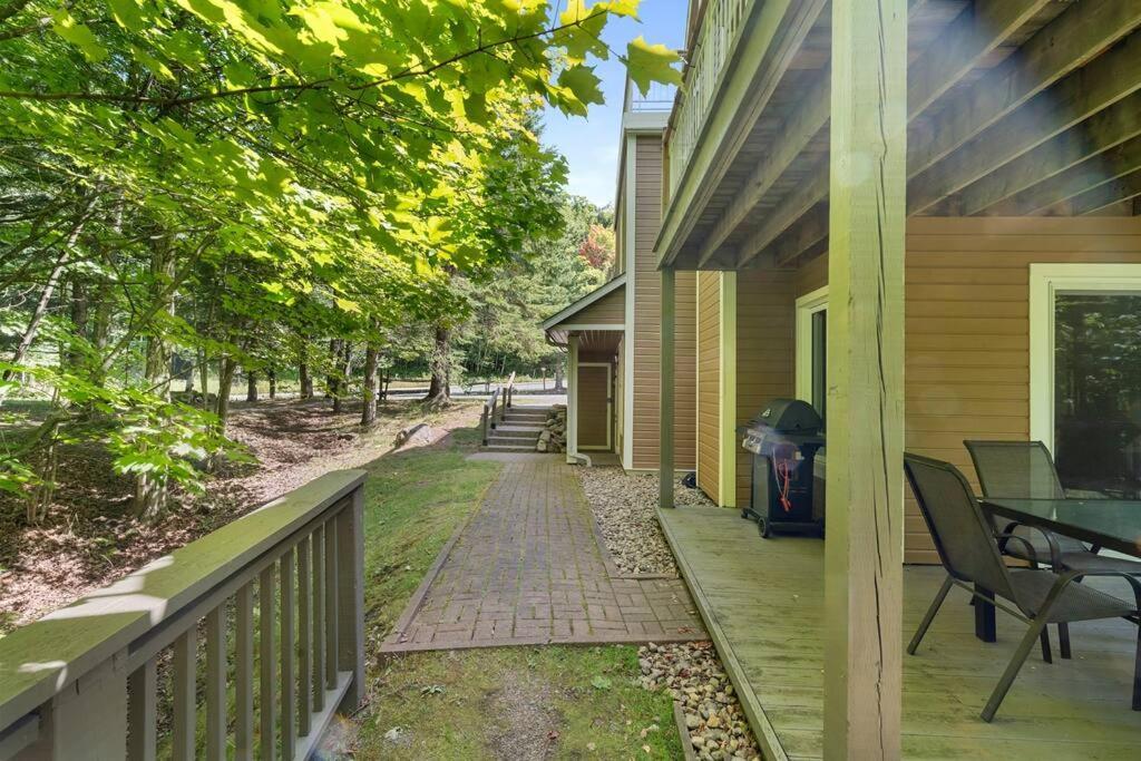L'erabliere Tremblant Inout W 2bdrs Holiday home Mont-Tremblant