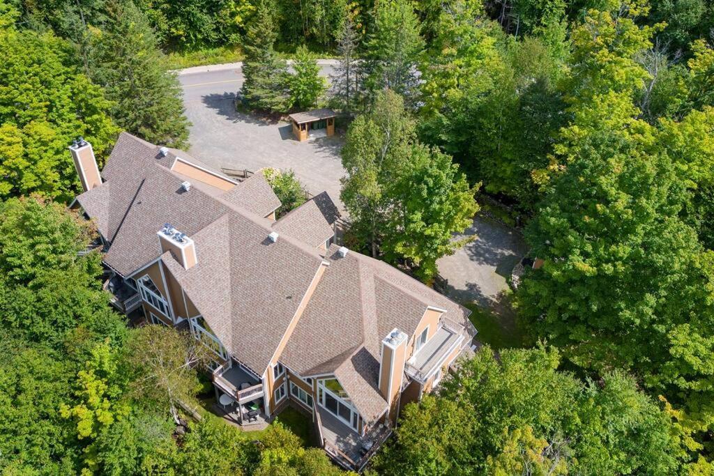 L'erabliere Tremblant Inout W 2bdrs Holiday home