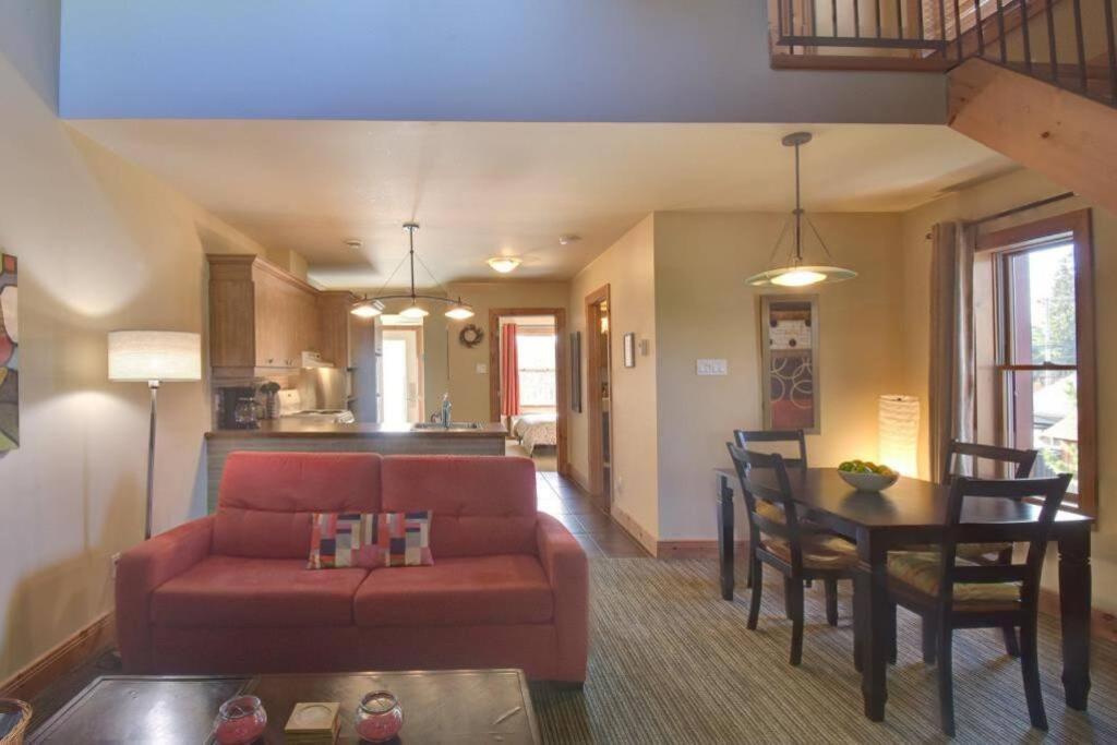 Tremblant Walking Distance From Activities Chalet Mont-Tremblant