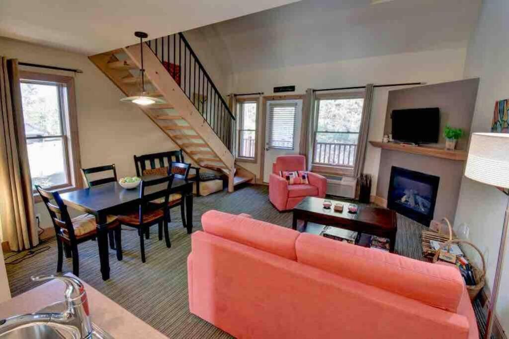 Tremblant Walking Distance From Activities Chalet Mont-Tremblant