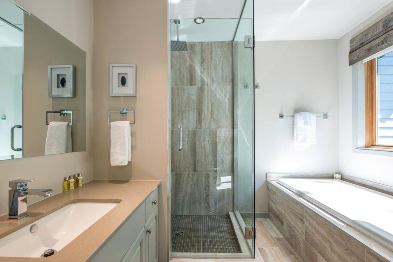 Clairiere 404 - Spectacular Chalet Mont-Tremblant