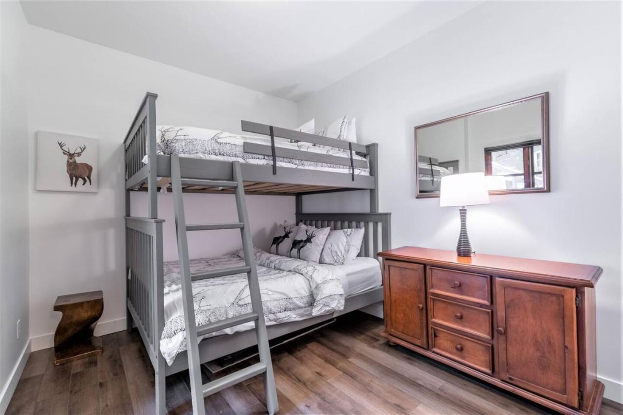 Apartment Year-round Adventure - Plateau 230-3 Mont-Tremblant