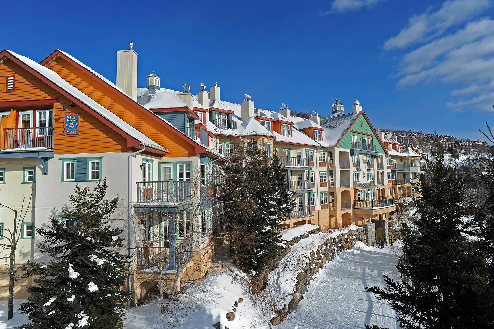 De La Montagne Hotel 3*